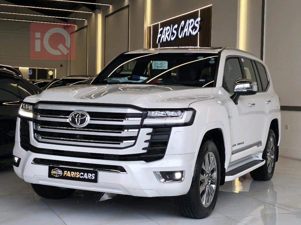 تۆیۆتا لاند کروزەر